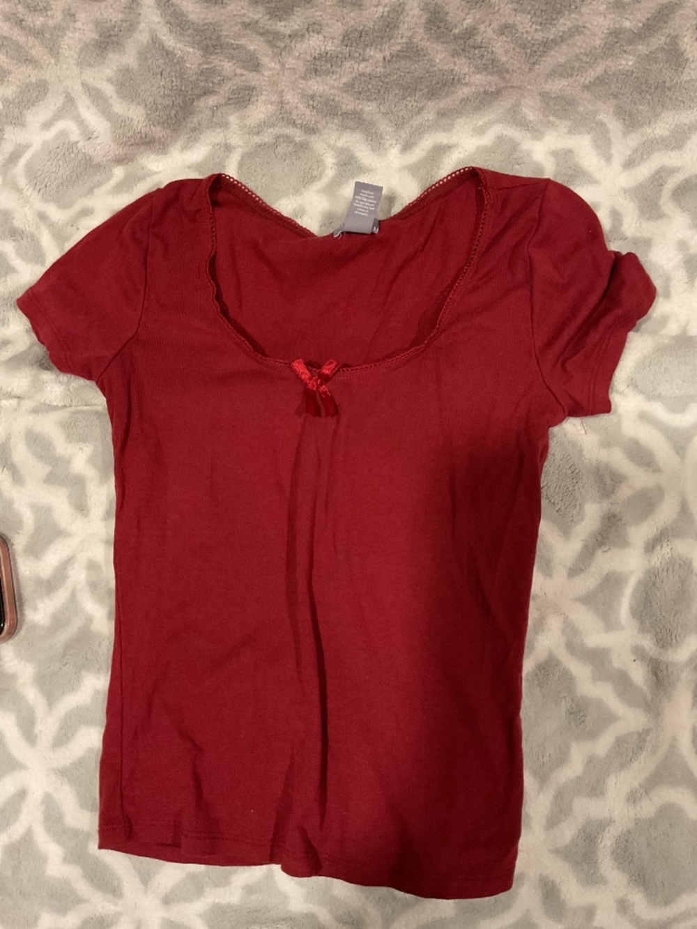 Tillys maroon, short sleeve scoopneck tee